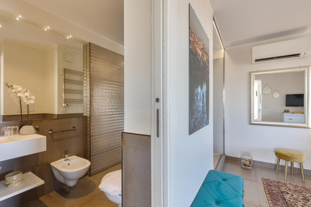 Appartamento Penthouse With A Panoramic Rooftop In Trastevere With Seasonally Jacuzzi