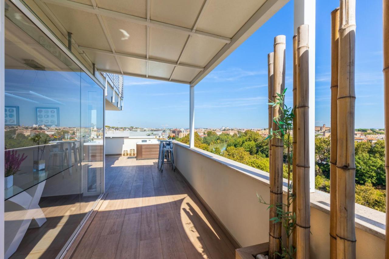 Appartamento Penthouse With A Panoramic Rooftop In Trastevere With Seasonally Jacuzzi *