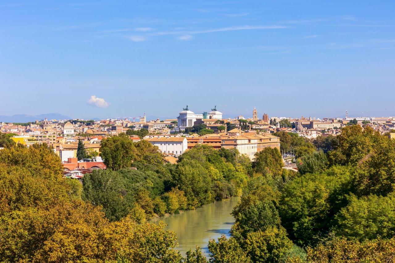 Appartamento Penthouse With A Panoramic Rooftop In Trastevere With Seasonally Jacuzzi *
